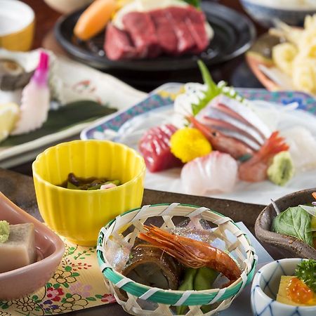 ホテル 越前糸生温泉 泰澄の杜 福井市 エクステリア 写真